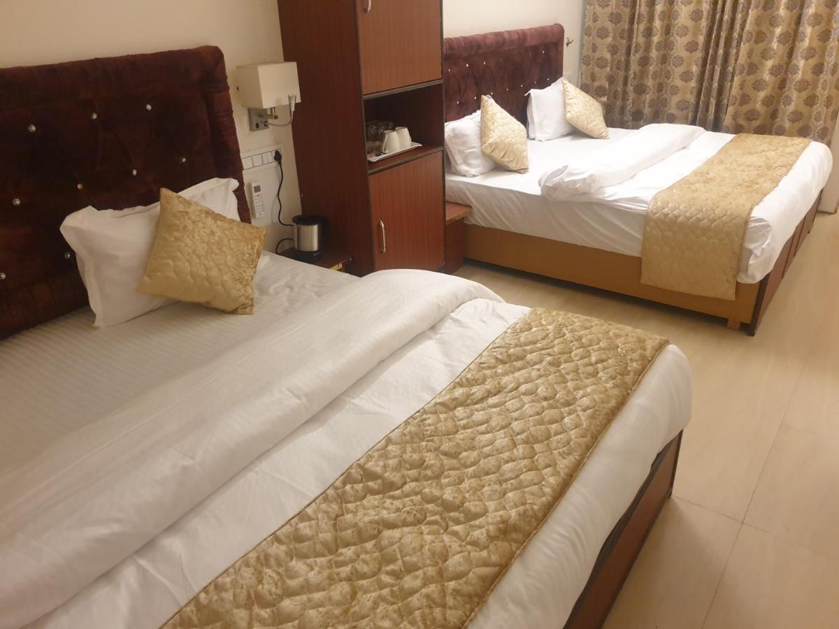 The Neeraj Palace Rishīkesh 外观 照片